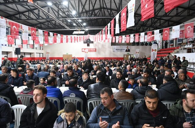 Andırınlılar Büyükşehir’in İftar Sofrasında Buluştu