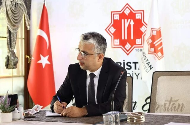 Elbistan Belediye Başkanı Erkan Gürbüz, İhtiyaç Sahibi Ailelere Ücretsiz Ekmek Dağıtımını Artırıyor
