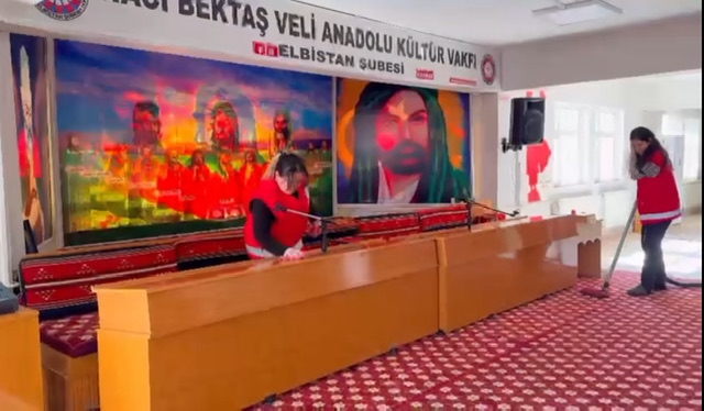 Elbistan Belediyesi’nden İbadethanelerde Temizlik Çalışması