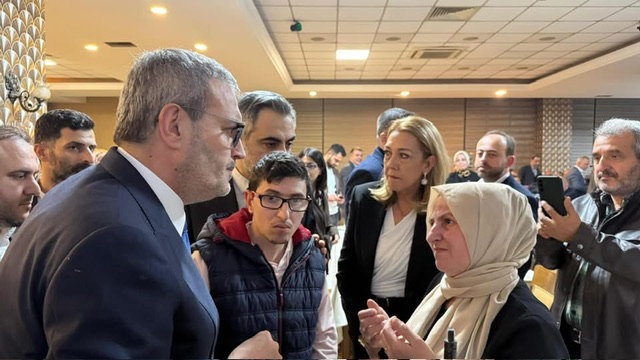 Mahir Ünal, Teşkilat Üyeleriyle “Vefa ve Kardeşlik İftarı”nda Buluştu