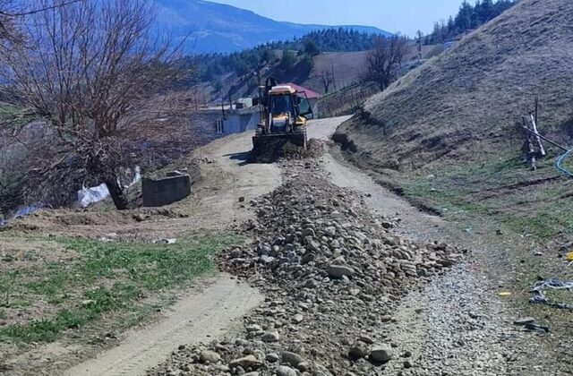 Onikişubat Belediyesi’nden Yol Çalışmalarına Hız Kesmeden Devam!