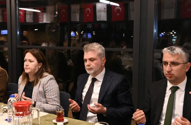 Büyükşehir Belediyesi Meclisi İftarda Bir Araya Geldi