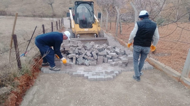 Dulkadiroğlu Belediyesi’nden Gaffarlı Mahallesi’ne Kilit Parke Çalışması