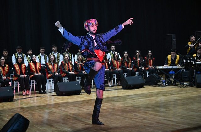 KSÜ’de Çanakkale Zaferi’nin 110. Yılına Özel Türk Halk Müziği Konseri Düzenlendi