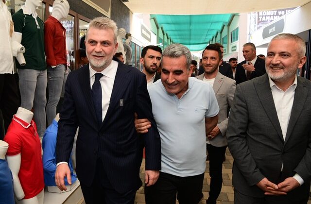 Başkan Görgel, Derepazarı Çarşısı’nda Esnaf ve Vatandaşlarla Bir Araya Geldi