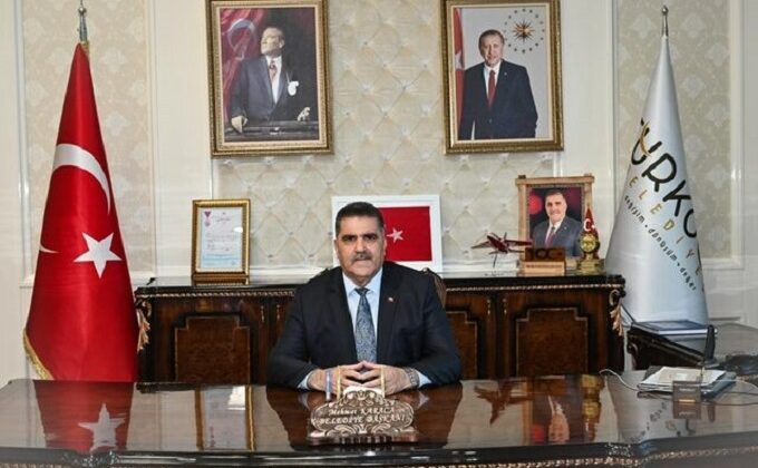 Türkoğlu Belediye Başkanı Mehmet Karaca;”Bu bayram, yüreklerimizi birleştiren, dayanışma ve kardeşlik bağlarımızı güçlendiren anlamlı bir zaman dilimidir”