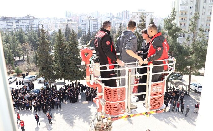 Kahramanmaraş’ta Gerçeği Aratmayan Deprem Tatbikatı Gerçekleştirildi