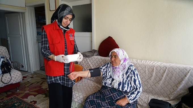 Büyükşehir Ulu Çınarları Bayrama Hazırlıyor