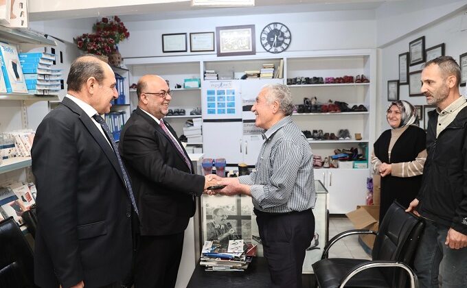 Başkan Mehmet Akpınar’dan Esnafa Ziyaret: “Dulkadiroğlu’nu Esnafımızla Birlikte Büyüteceğiz”