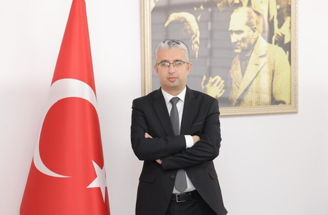 BAŞKAN ERKAN GÜRBÜZ: “23 NİSAN, GELECEĞE DUYULAN İNANCIN SİMGESİDİR”