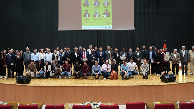 Âşıklar Sahne Aldı, Edebiyatın Kalbi Sazla Çarptı