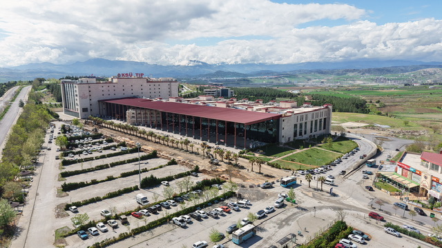 Büyükşehir, Üniversite Hastanesinin Yolunu Yeniliyor