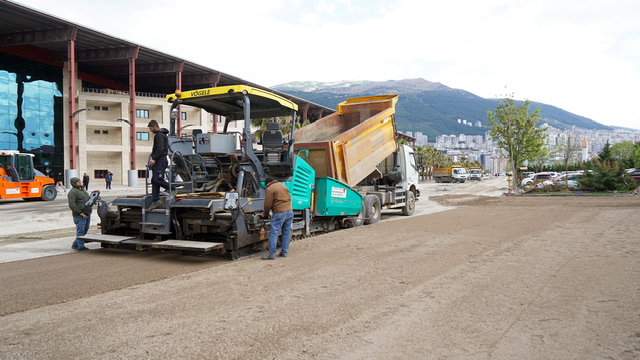 Büyükşehir, Üniversite Hastanesinde Ulaşım ve Otopark Sorununu Çözüme KavuşturuyorSen