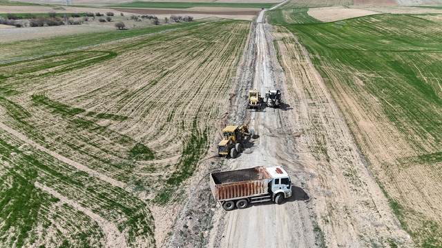 Büyükşehir, Afşin’de 9 Mahalleye Ulaşım Sağlayan Yolu Yeniliyor
