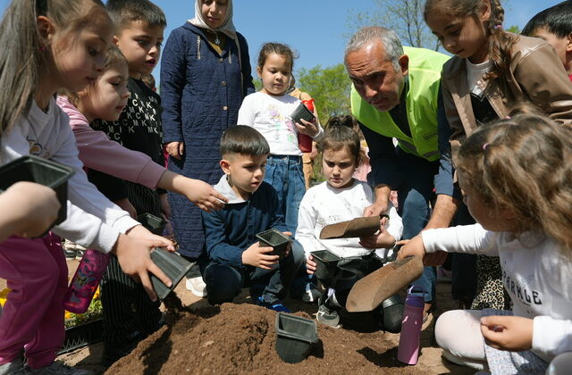 Minik Bahçıvanlar Büyükşehir’in Serasında Buluştu