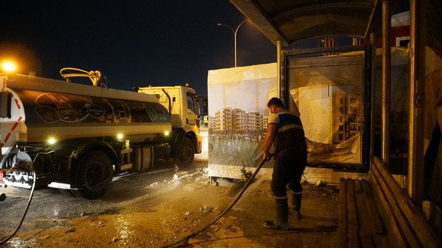 Büyükşehir’den Doğukent’te Temizlik Seferberliği
