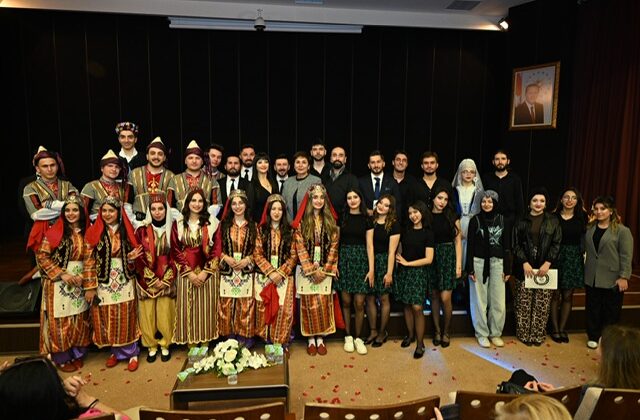 KSÜ’de ‘Dünya Dans Günü’ Coşkuyla Kutlandı