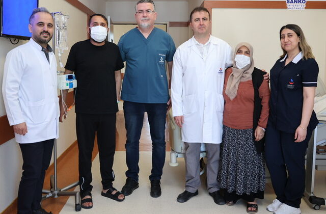 SANKO ÜNİVERSİTESİ HASTANESİ’NDE ANNEDEN OĞLUNA İKİNCİ HAYAT