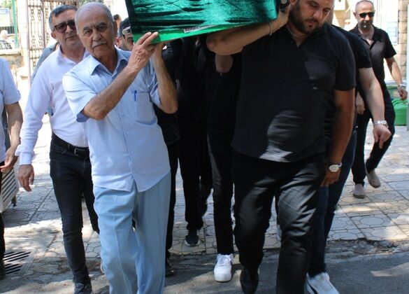 GAZETECİ MEHMET FİSKECİ KARDEŞİNİ SON YOLCULUĞUNA UĞURLADI