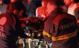 Kahramanmaraş otobanda tır devrildi: 3 yaralı