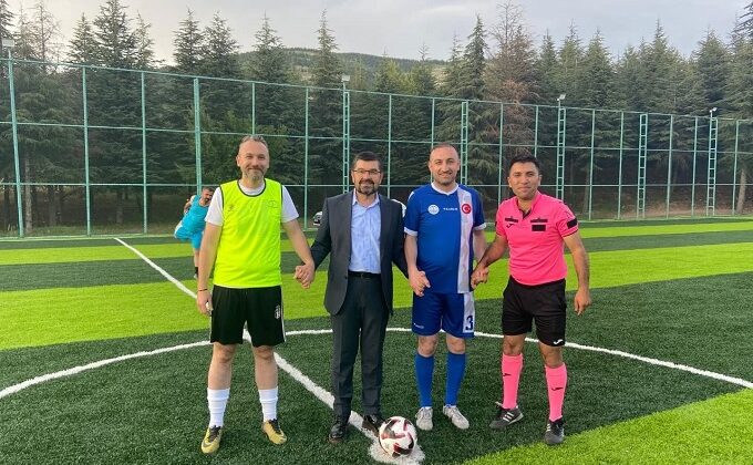 Dulkadiroğlu Belediyesi’nde Kurum İçi Spor Turnuvası Başladı