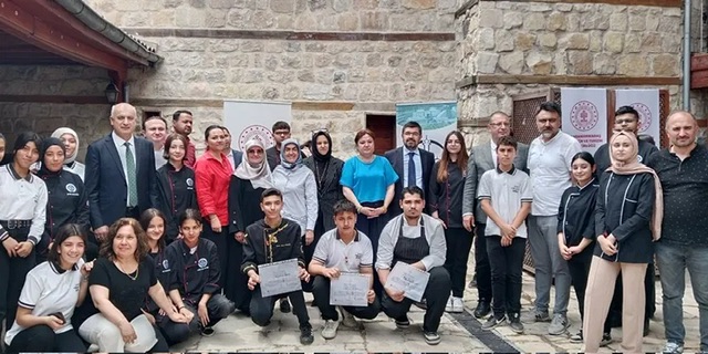 Dulkadiroğlu Belediyesi Ev Sahipliğinde “Sıfır Atık” Temalı Yöresel Yemek Yarışması Düzenlendi