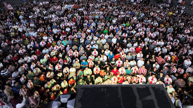 Büyükşehir, İstiklalspor’un Şampiyonluk Yolculuğunu Dev Ekranda Sporseverlerle Buluşturdu
