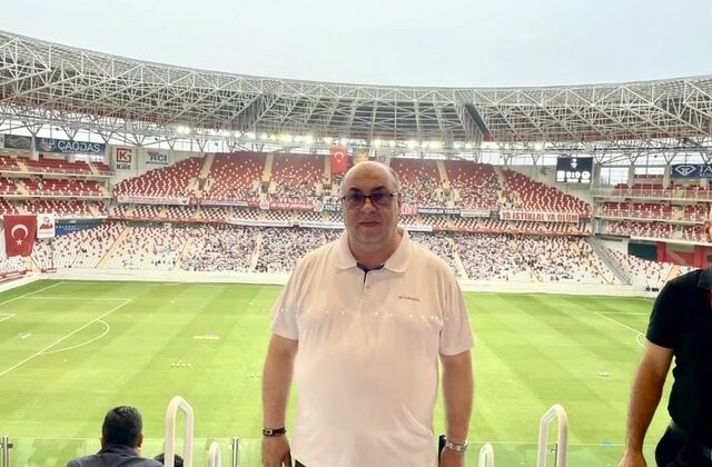 Dulkadiroğlu Belediyesi’nden İstiklalspor’a Destek: “Tribünde Omuz Omuza, Sahada Zaferle!”