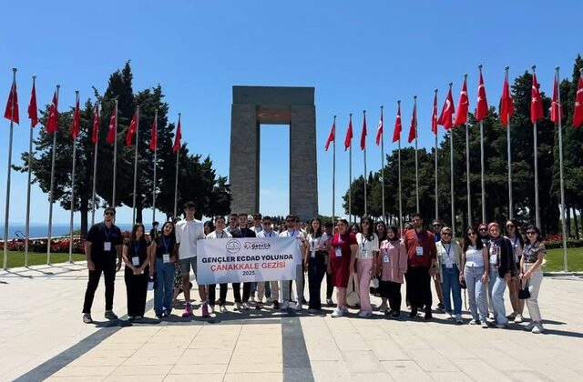 Dulkadiroğlu Belediyesi’nden Gençlere Tarih Bilinci: “Ecdat Yolunda Çanakkale Gezisi”