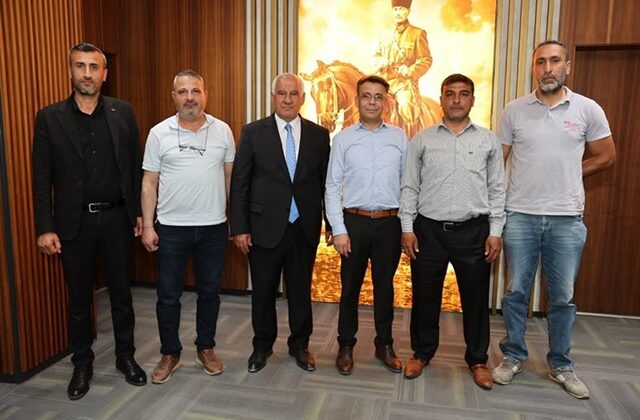 Göksun Belediye Başkanı Selim Cüce, Muhtarlarla Bir Araya Geldi