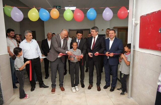 Andırın’da Bilim Şöleni: TÜBİTAK 4006 Bilim Fuarı Açıldı