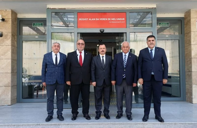 Başkan Akpınar’a Anlamlı Ziyaret: Dayanışma ve Geçmiş Olsun Mesajı