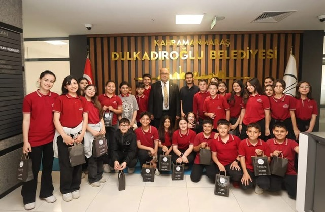 GENÇLERDEN ANLAMLI ZİYARET: ÖĞRENCİLER YEREL YÖNETİMİ YERİNDE ÖĞRENDİ