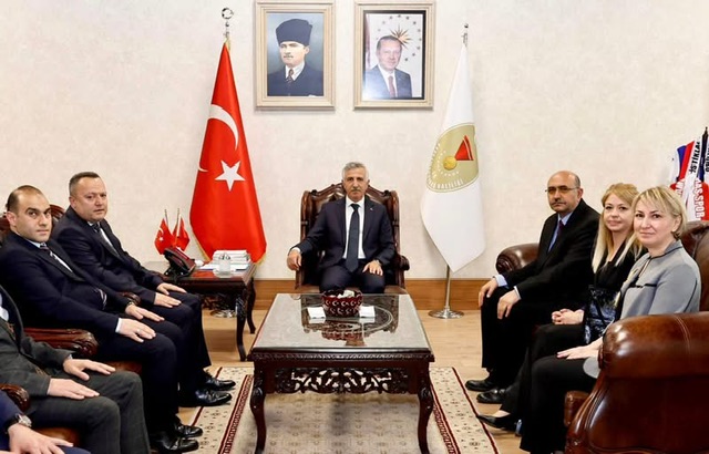 Vali Mükerrem Ünlüer’den SGK Haftası Ziyaretine Anlamlı Mesaj: “Sosyal Güvenlik Sistemi Güvencemizdir”