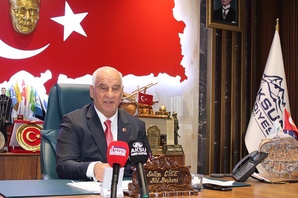 Başkan Selim Cüce: “Her mahallemize eşit ve ihtiyaç odaklı hizmet götürüyoruz”