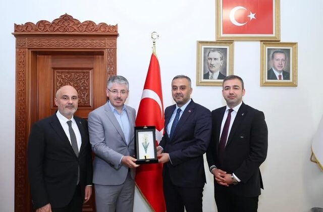 AK Parti Teşkilatından Başkan Hanifi Toptaş’a Ziyaret