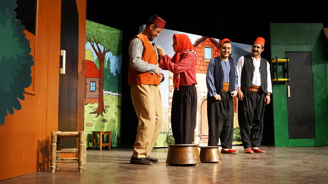 Nasrettin Hoca Çocuklarla Buluştu, Salonda Neşe Dolu Anlar Yaşandı