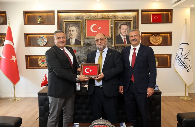 İLKSAN Genel Müdürü Mintez Şimşek’ten Dulkadiroğlu Belediye Başkanı Akpınar’a Ziyaret