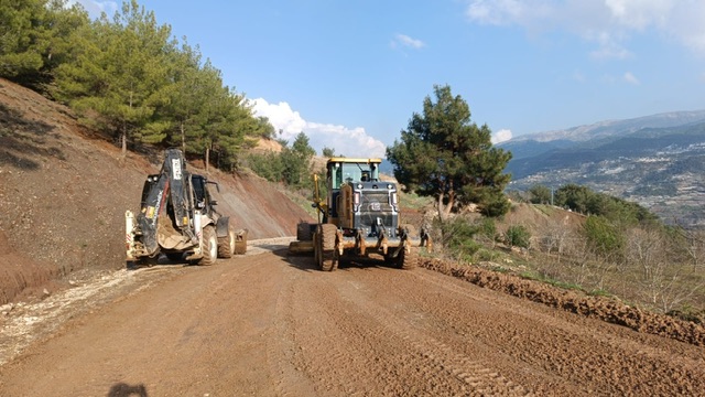 DULKADİROĞLU BELEDİYESİ’NDEN YAĞIŞ SONRASI HİZMET SEFERBERLİĞİ