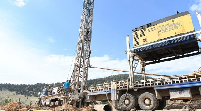 Büyükşehir 21 Mahalledeki Köy Evleri İçin Yeni İçmesuyu Altyapısı İnşa Ediyor