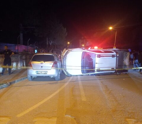 Göksun’da otomobille pikap çarpıştı: 2 yaralı