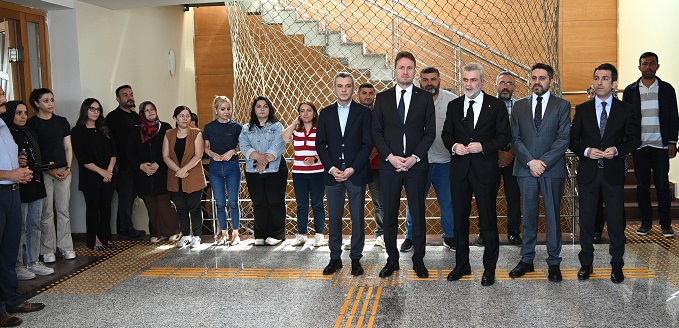 Başkan Görgel, Belediye Çalışanlarının Bayramını Tebrik Etti
