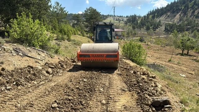 Dulkadiroğlu Belediyesi’nden Ulaşım Atağı: Başdevrişli’de Yol Çalışmaları Sürüyor