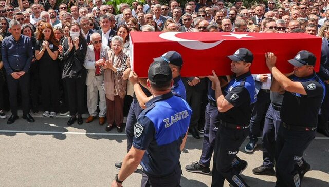 Ali Öztunç’tan Ferdi Zeyrek İçin Taziye Mesajı: “Çalışkanlığı ve Dürüstlüğüyle Gönüllerde Taht Kurdu”