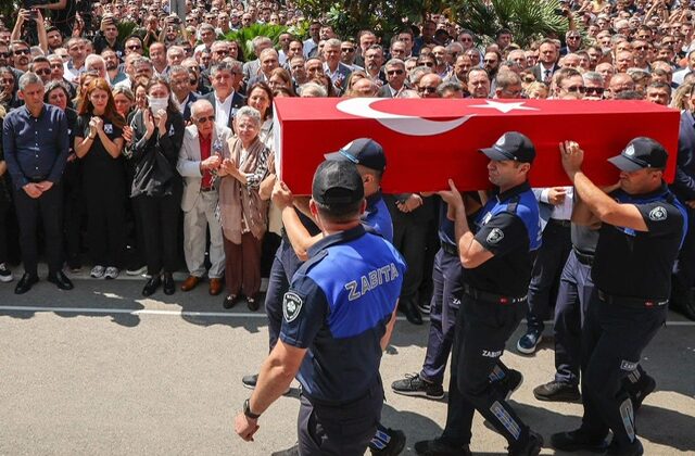 Ali Öztunç’tan Ferdi Zeyrek İçin Taziye Mesajı: “Çalışkanlığı ve Dürüstlüğüyle Gönüllerde Taht Kurdu”