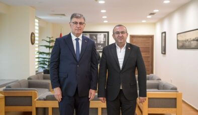 CHP Kahramanmaraş İl Başkanı Ünal Ateş’ten İzmir Ziyareti