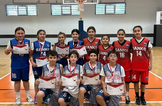 SANKO OKULLARI BASKETBOLDA ŞAMPİYON OLDU