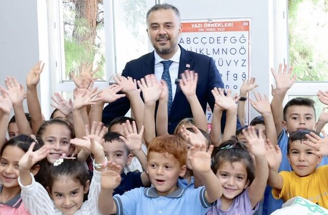 Başkan Toptaş’tan Öğrencilere ve Öğretmenlere Tatil Mesajı;“Kitaplar ve tesislerimiz en güzel tatil arkadaşıdır”