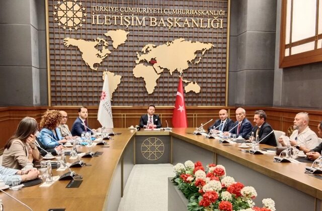 “ANADOLU BASINININ SORUNLARI ARTIYOR”