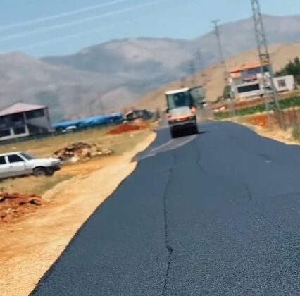 Afşin’de Yol Seferberliği Devam Ediyor: “Mesafe Tanımadan Hizmete Devam”